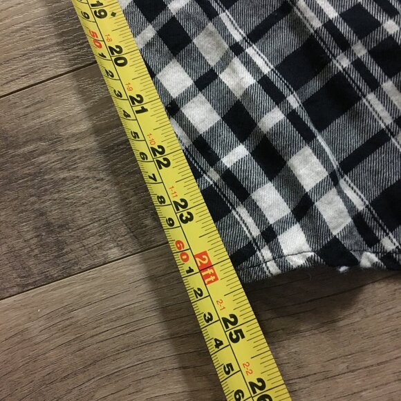 Chaps Ralph Lauren Black and White Plaid Flannel Cotton Button Down Shirt - Picture 14 of 15